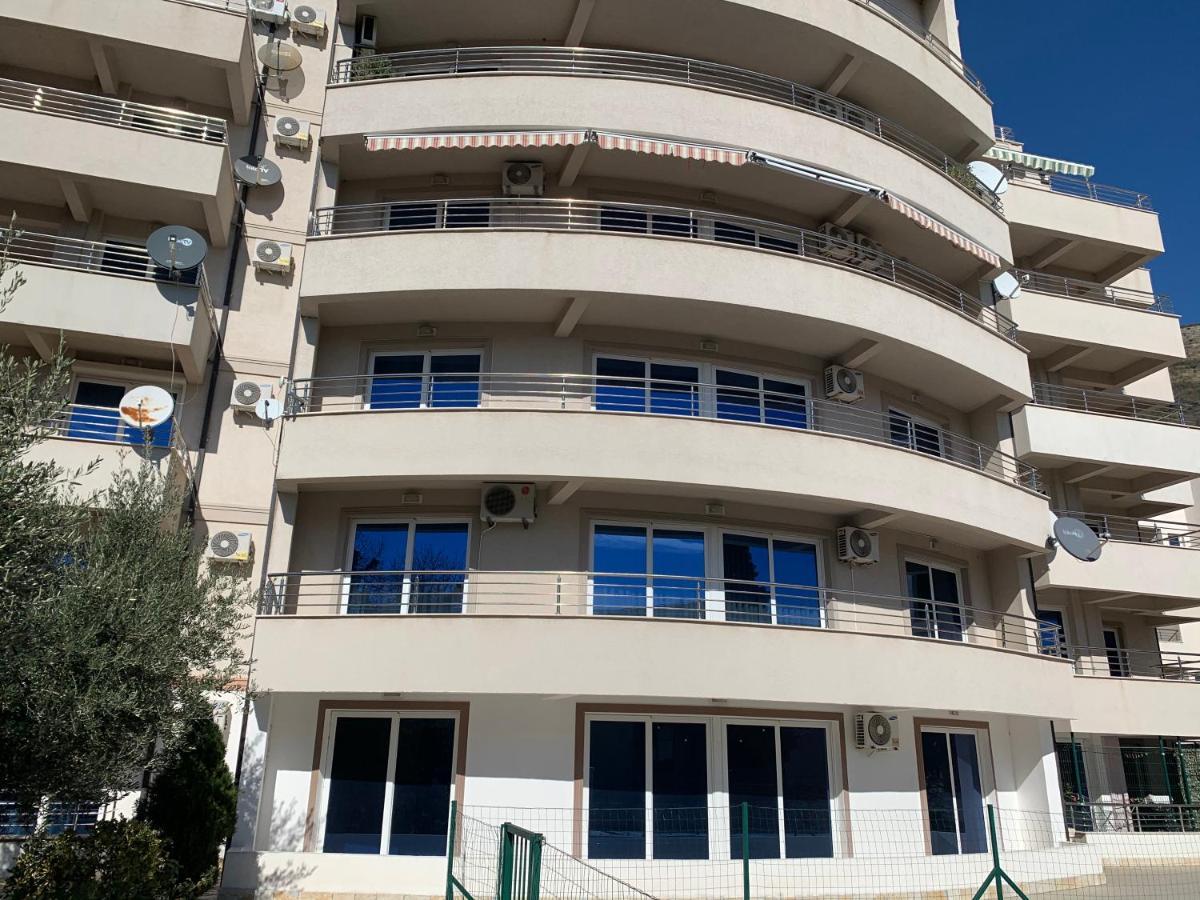 Apartment Liza Petrovac Exterior photo